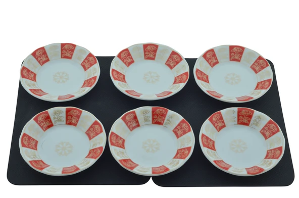 Porselen 6 Kişilik Çiçek Desenli Kırmızı Beyaz Tabağı