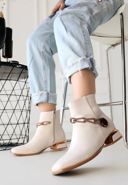 BİÇOMİ Roxani Bej Cilt Topuklu Bot ürün görseli