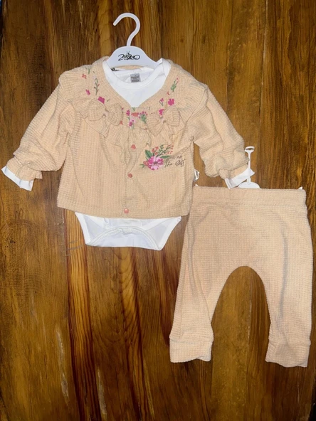 BİÇOMİ 3-12 aylık üçlü takım bej ürün görseli