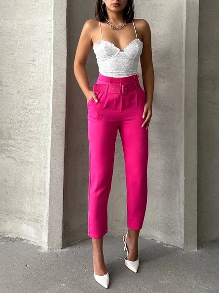 BİÇOMİ Kemerli havuç pantolon ürün görseli