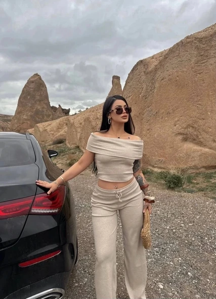 BİÇOMİ Madonna yaka bol paça pantolonlu takım - Resim 3