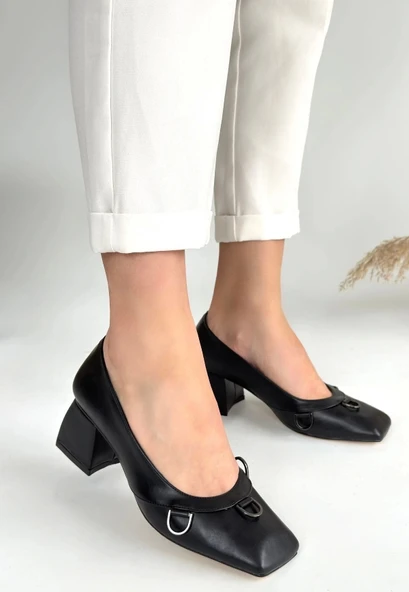 BİÇOMİ Cande Siyah Cilt Topuklu Ayakkabı - Resim 3