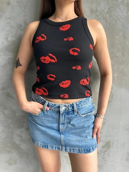 BİÇOMİ Öpücük baskılı bluz ürün görseli