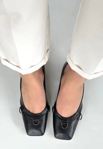 BİÇOMİ Cande Siyah Cilt Topuklu Ayakkabı - Resim 2
