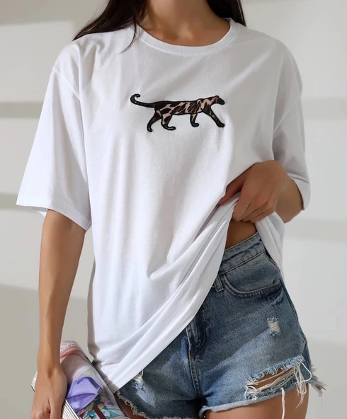 BİÇOMİ Kaplan nakış işlemeli Oversize tişört - Resim 2