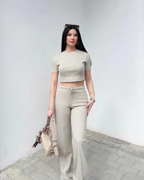 BİÇOMİ Bol paça pantolonlu alt üst takım ürün görseli