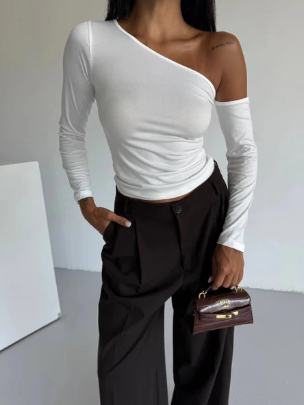 BİÇOMİ Omuz detaylı kollu bluz beyaz f2336 ürün görseli