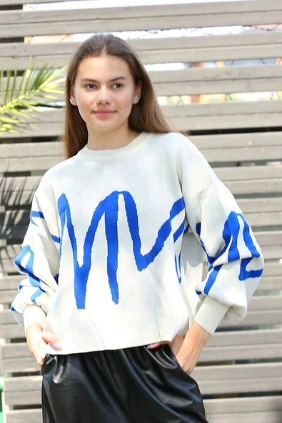 BİÇOMİ Mavi çizgili bisiklet yaka kazak beyaz ürün görseli