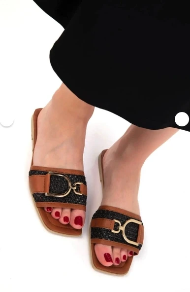 BİÇOMİ Pıer Siyah Cilt Terlik ürün görseli