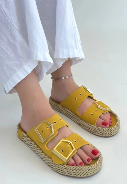 BİÇOMİ Loera Sarı Nubuk Çift Tokalı Terlik ürün görseli