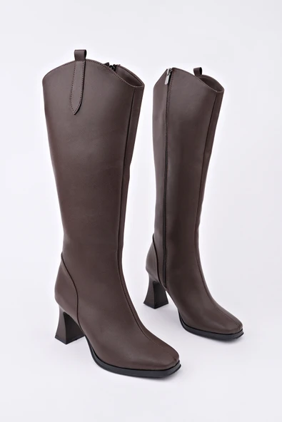 Muggo ASTORİA Küt Burun Yandan Fermuarlı Topuklu Kadın Çizme