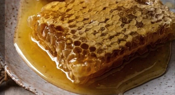 Petek Bal En iyisi burada Petek Bal