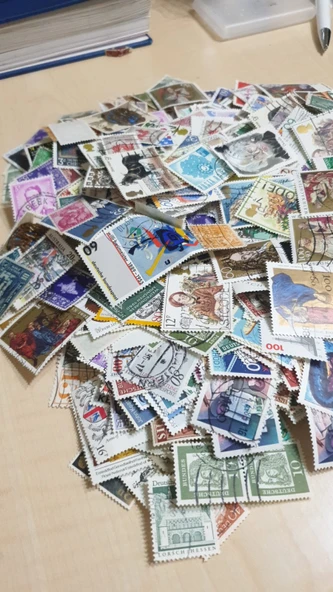 Martcini 100 Adet Karışık Damgalı İngiltere Pulları - 2