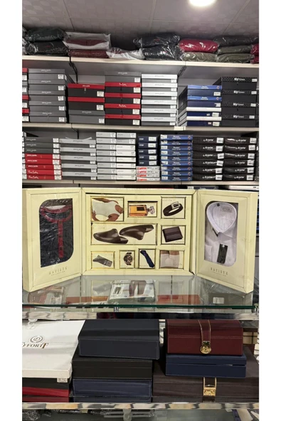 Batista 01258 Lüks Özel Kutulu Damatlık 11 Parça Çeyiz Set ürün görseli 1