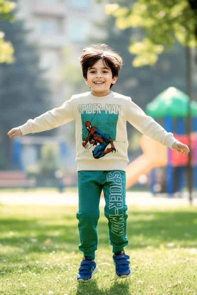 Örümcek Adam Yeşil Renk Erkek Çocuk Eşofman Takım ürün görseli