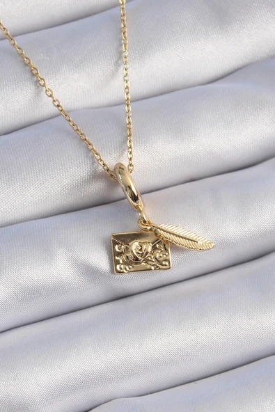 316L Çelik Gold Renk Kalp Detay Mektup Figür Charm Model Kadın Ke ürün görseli