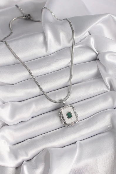 316L Çelik Gümüş Renk İtalyan Zincir Beyaz Sedefli Kare Portre Model Zümrüt Taş Detay Kadın Ke - Resim 2