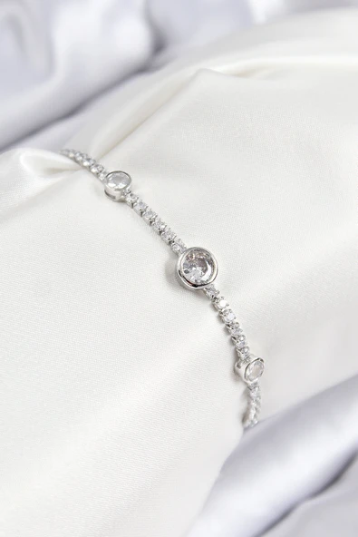 Pirinç Zirkon Taşlı Daire Model Gümüş Renk Asansörlü Kadın Bileklik ürün görseli 1