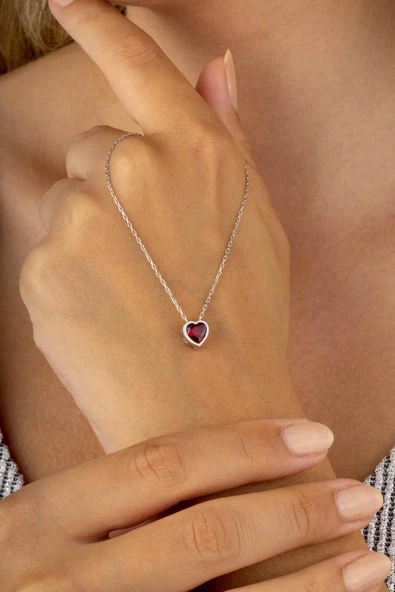 Gümüş Pazarım Kırmızı Taşlı Beyaz Altın Kaplama Minimal Kalp Kadın Gümüş Kolye - Resim 2