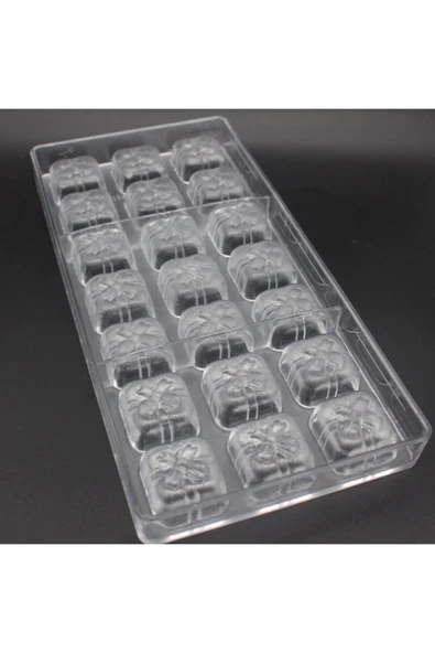 Pasta Durağı Polikarbon Çikolata Kalıbı - 3