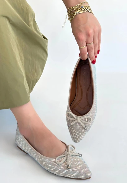 Sarra Bej Saten İşlemeli Babet Ayakkabı ürün görseli 1