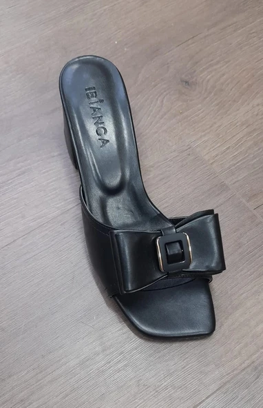 Veor Siyah Cilt Topuklu Terlik ürün görseli 1