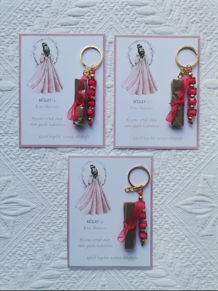 32 Adet Kişiye Özel Kına Hatırası Dağıtmalık Hediyelik Kırmızı Anahtarlık ve Paketlenmiş Kına - Resim 3