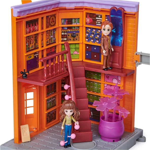 Wizarding World Small Doll Diagon Alley (Hermione ve Fred) - 7