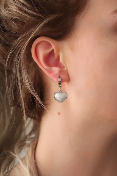 Gümüş Renk Beyaz Bombeli Kalp Küpe - EBJ250920W37814 - Resim 2