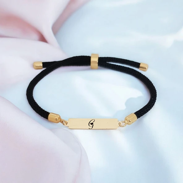 Harfe Özel 14 Ayar Altın Plakalı Dikdörtgen Motifli Siyah Örgü İpli Hediye Bileklik-317 - Resim 2