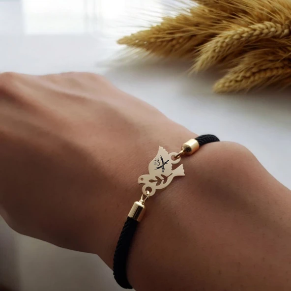 Sembole Özel Siyah İpek Örgülü 14 Ayar Altın Plakalı Kuş Motifli Hediye Bileklik-318 ürün görseli