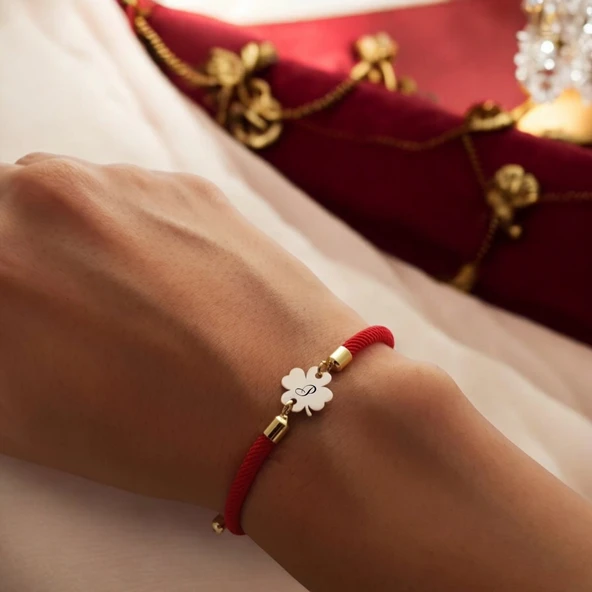 Harfe Özel 14 Ayar Altın Plakalı Çiçek Figürlü Kırmızı İpek Örgülü Hediye Bileklik-324 - Resim 2