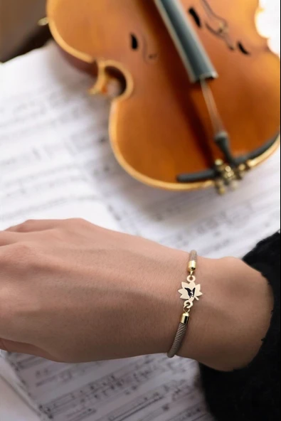 Sembole Özel Kahverengi İpek Örgülü 14 Ayar Altın Plakalı Yaprak Figürlü Hediye Bileklik-331 - Resim 2