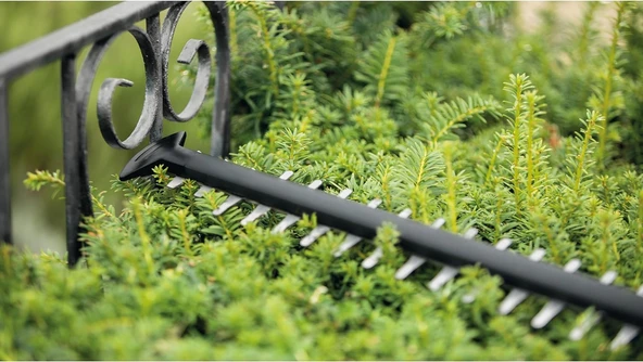 Bosch UniversalHedgeCut 50 Çit Kesme Makinesi - 06008C0501 - 2
