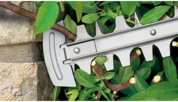 Bosch UniversalHedgeCut 70 Çit Kesme Makinesi - 06008C0903 - 5