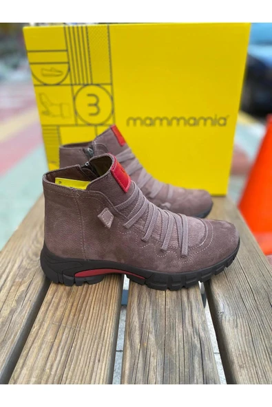 MAMMAMİA KADIN BOT - 1
