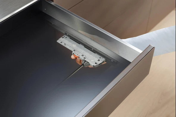 Blum Legrabox Pure C Yüksek Yanak 45 Cm. Tip-On Blumotion Orion Gri Antrasit - 10