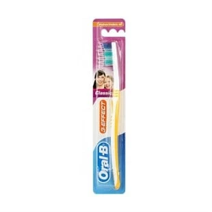 Oral-B Diş Fırçası Classic Medium 1-2-3 ürün görseli