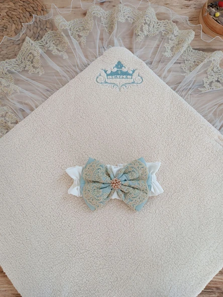 Yenidoğan Kuzulu Taç Nakış Güpürlü Fiyonklu Duvaklı Prizma Taş Unisex Kundak Bebek Battaniyesi - Resim 2