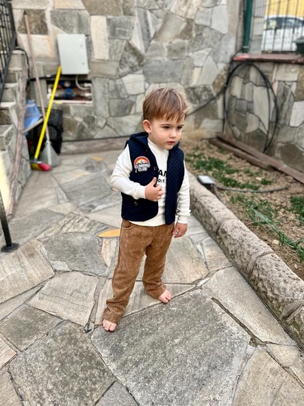 3-4-5 Yaş Fitilli Kadife Pantolon Kapitone Kapşonlu Yelek Uzun Kollu Sweat 3lü Erkek Çocuk Takımı - 2