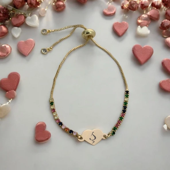 Harfe Özel 14 Ayar Altın Plakalı Kalp Figürlü Zincirli Renkli Taş Desenli Hediye Bileklik-348 ürün görseli