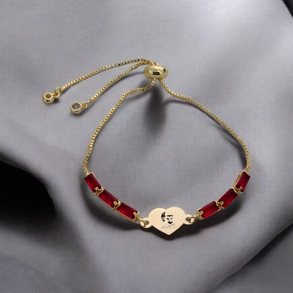 Sembole Özel Zincirli Kırmızı Taş Desenli 14 Ayar Altın Plakalı Kalp Motifli Hediye Bileklik-349 - Resim 2