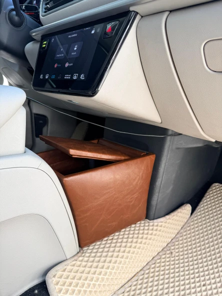 Togg T10x İle Tam Uyumlu Ara Konsol Taba Renk - 3