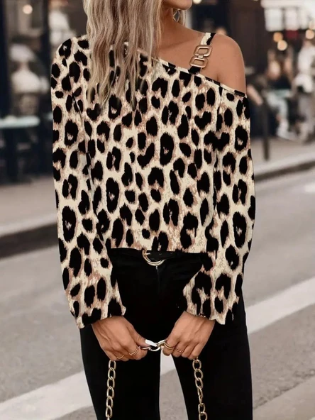 Lucky Life Kadın Uzun Kollu Tek Omuzu Açık Tokalı Leopar Desenli Modal Bluz ürün görseli 1