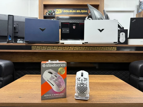 SteelSeries Aerox 3 Snow RGB Şarjlı Ergonomik Optik Kablosuz Oyuncu Mouse (İKİNCİ EL)