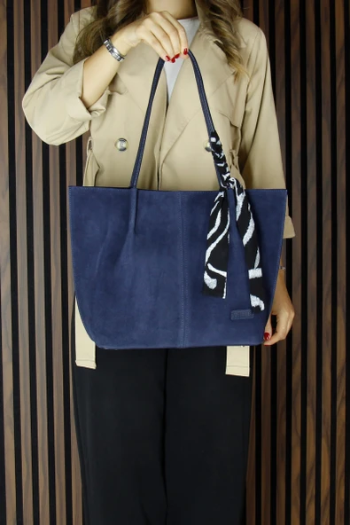 Erkan Saçmacı Lacivert Hakiki Dana Süet Manyetik Kapaklı Büyük Boy Günlük Omuz Çantası ve Askılı El Çantası - 2