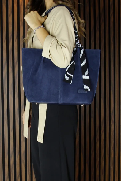 Erkan Saçmacı Lacivert Hakiki Dana Süet Manyetik Kapaklı Büyük Boy Günlük Omuz Çantası ve Askılı El Çantası - 6