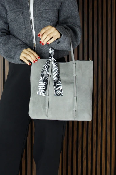 Erkan Saçmacı Gri Hakiki Dana Süet Manyetik Kapaklı Fermuarlı İç Cepli Askılı Büyük Boy Günlük Omuz Çantası - 2