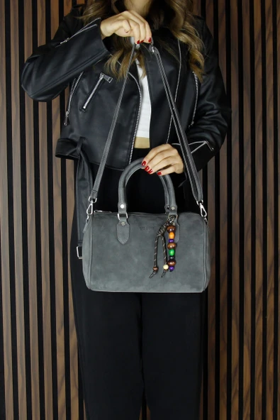 Erkan Saçmacı Gri Hakiki Dana Süet Fermuarlı İç Cepli Askılı Boncuk Aksesuarlı Günlük Büyük Boy Omuz Çantası - 6