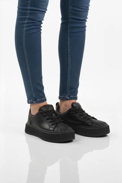 Aspor Siyah Bağcıklı Unisex Spor Ayakkabı ürün görseli